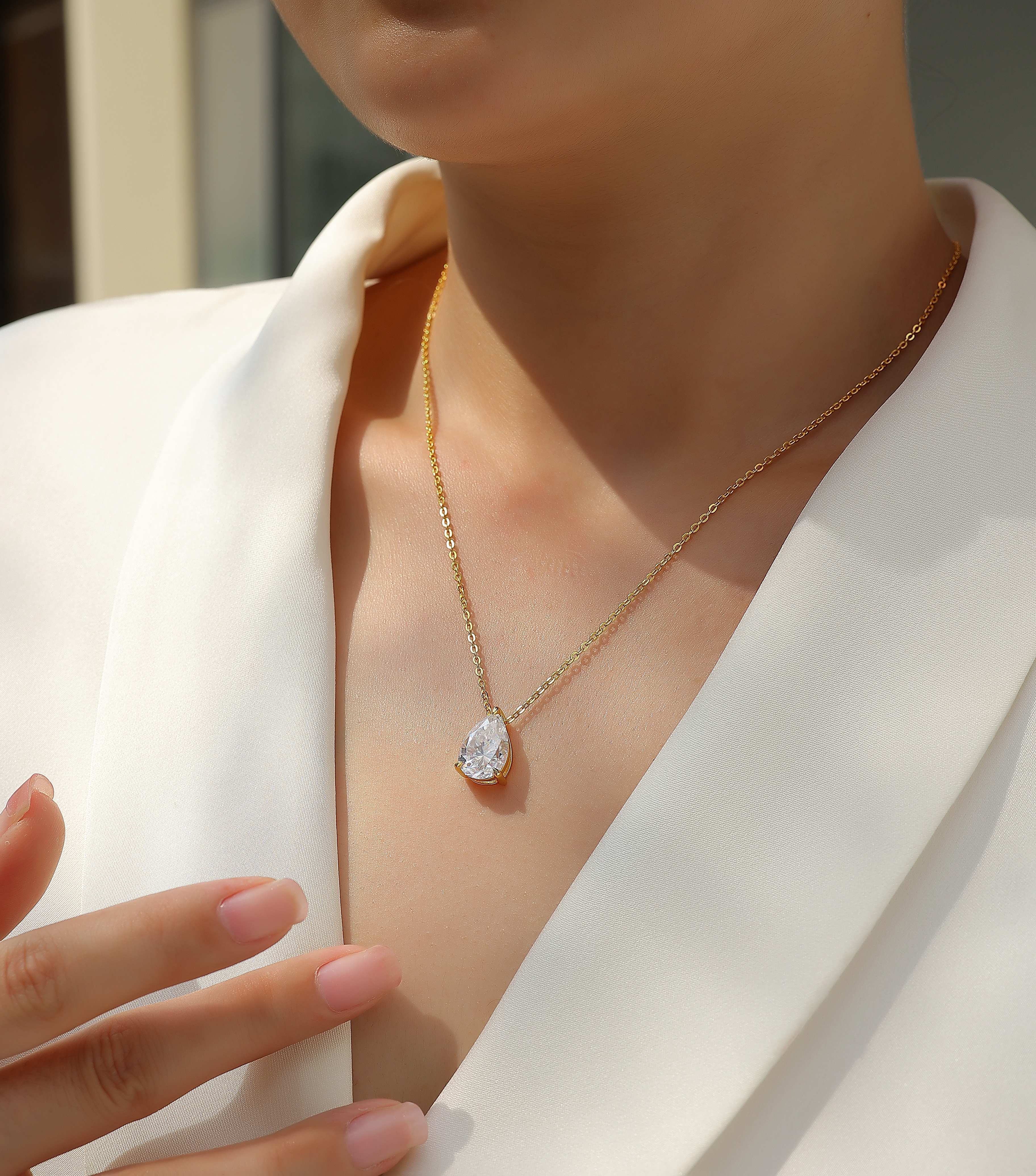 Under The Moon Necklace With Pear-shaped Moissanite S925 Sterling Silver And Gold Plating